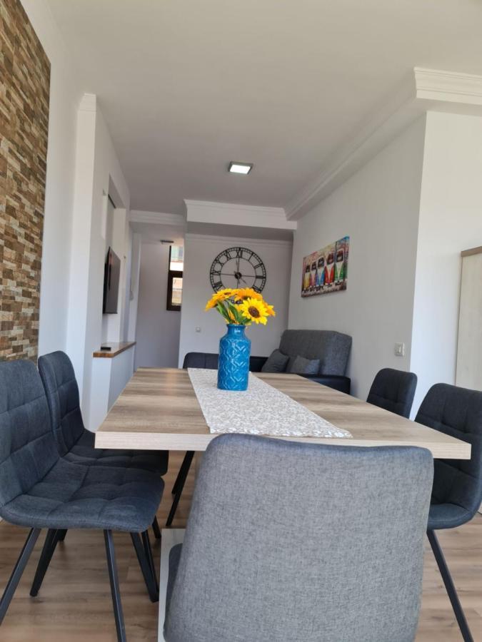 Yumboflat Two Bedroom Apartment ปลายา เดล อิงเกลส ภายนอก รูปภาพ